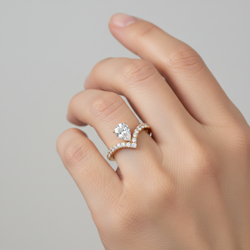 Starlit Curve Ring