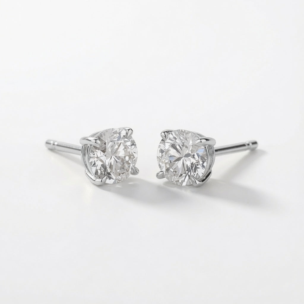 Classic Solitaire Studs – silver | 925 Sterling Silver Jewelry by Cilhouette