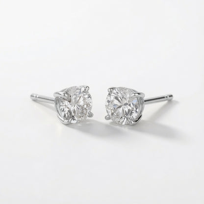 Classic Solitaire Studs – silver | 925 Sterling Silver Jewelry by Cilhouette