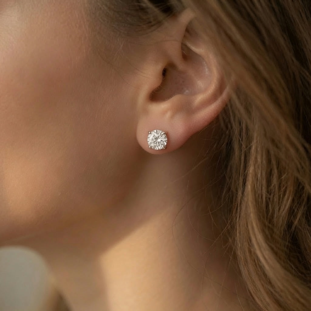Classic Solitaire Studs – close-up detail | 925 Sterling Silver Jewelry by Cilhouette