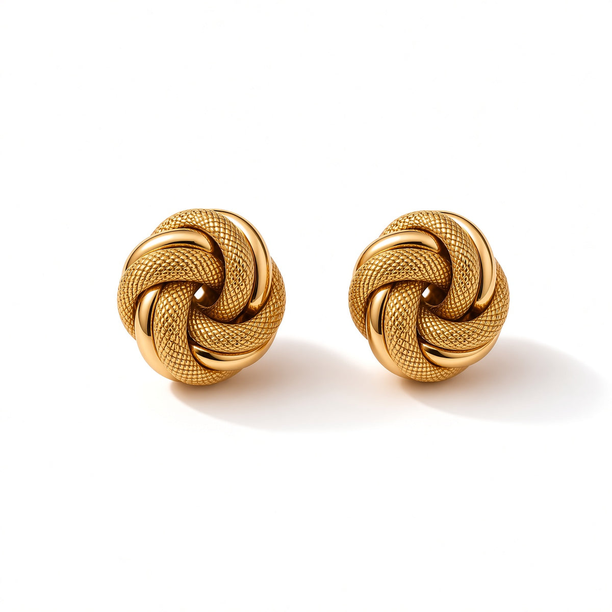 Knot Earrings – gold-plated | 925 Sterling Silver Jewelry by Cilhouette