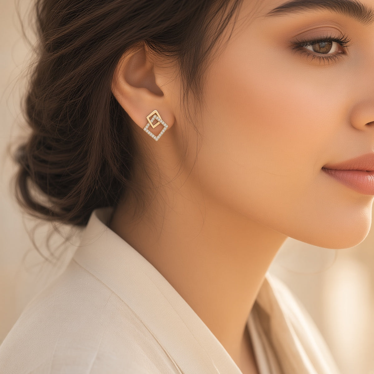 Square Link Earrings – worn by model | 925 Sterling Silver Jewelry by Cilhouette