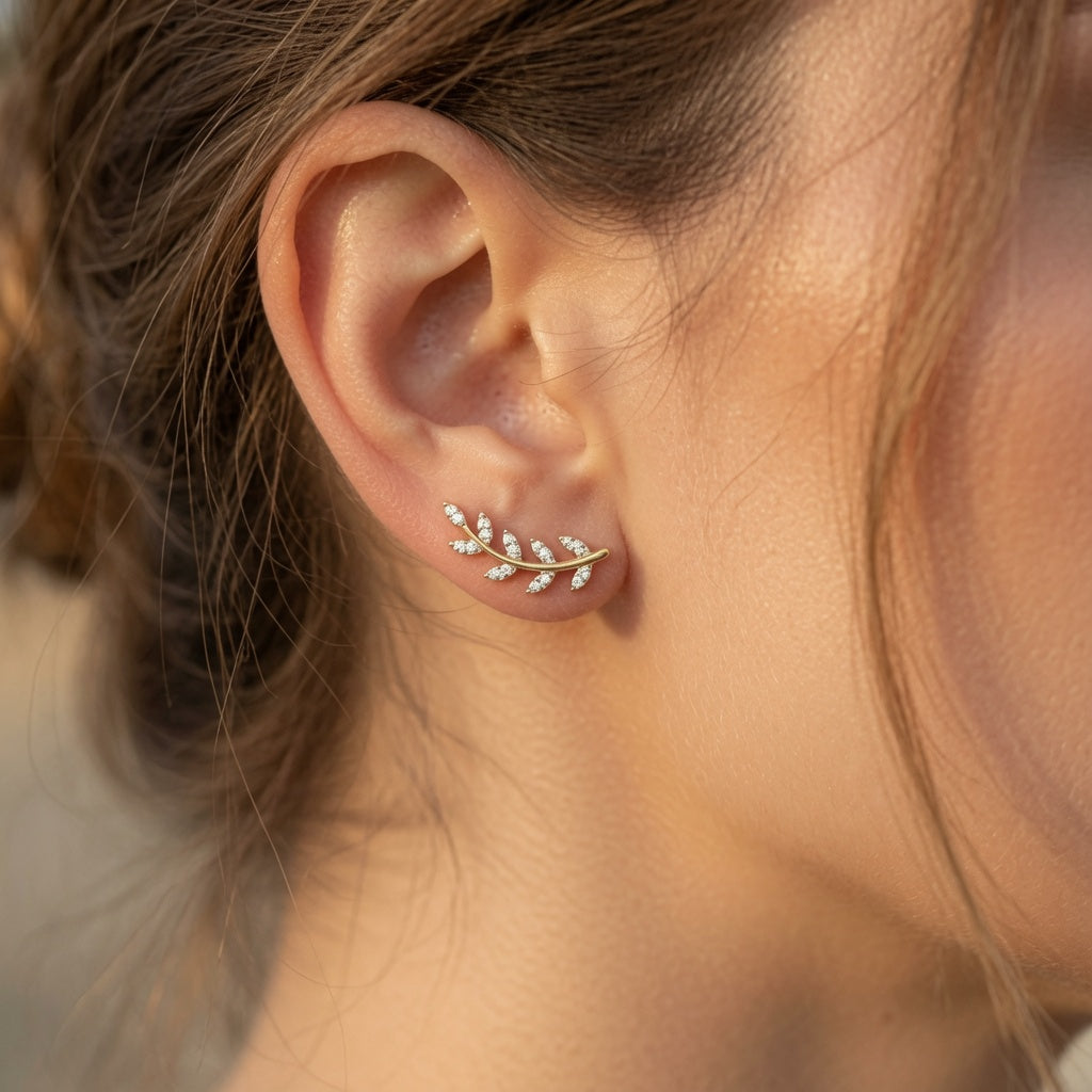 Vine Leaf Climbers – gold-plated – close-up detail | 925 Sterling Silver Jewelry by Cilhouette